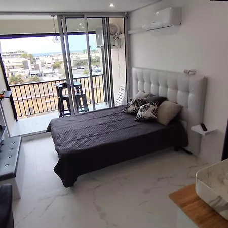 Naturiste Vue New شقة